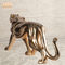 Động vật trang trí bằng nhựa Leopard Tượng Polyresin Hình động vật bằng sợi thủy tinh Lá vàng hoàn thiện